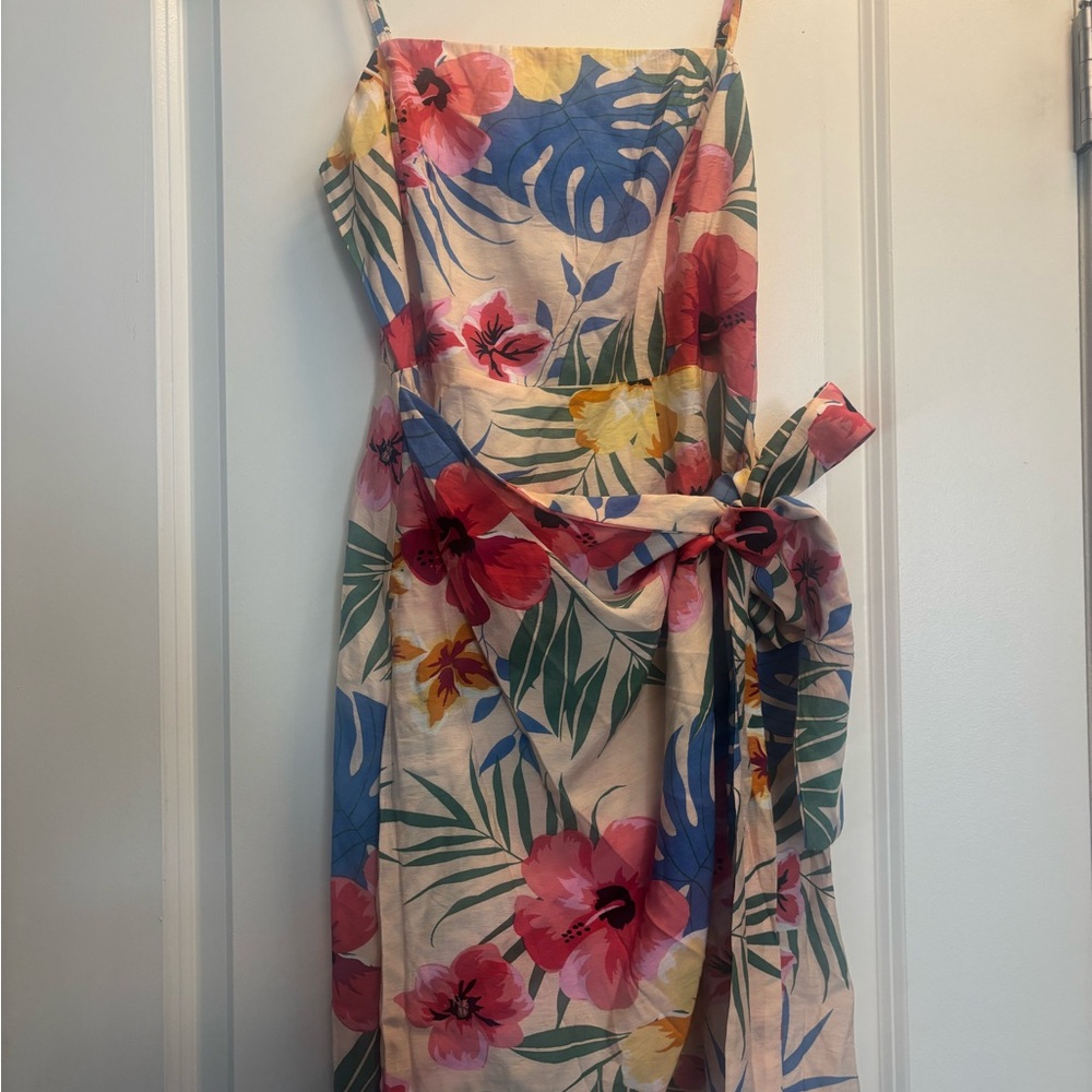 New with Tags L’Atiste Floral Tropical Mini Wrap Dress Size Large